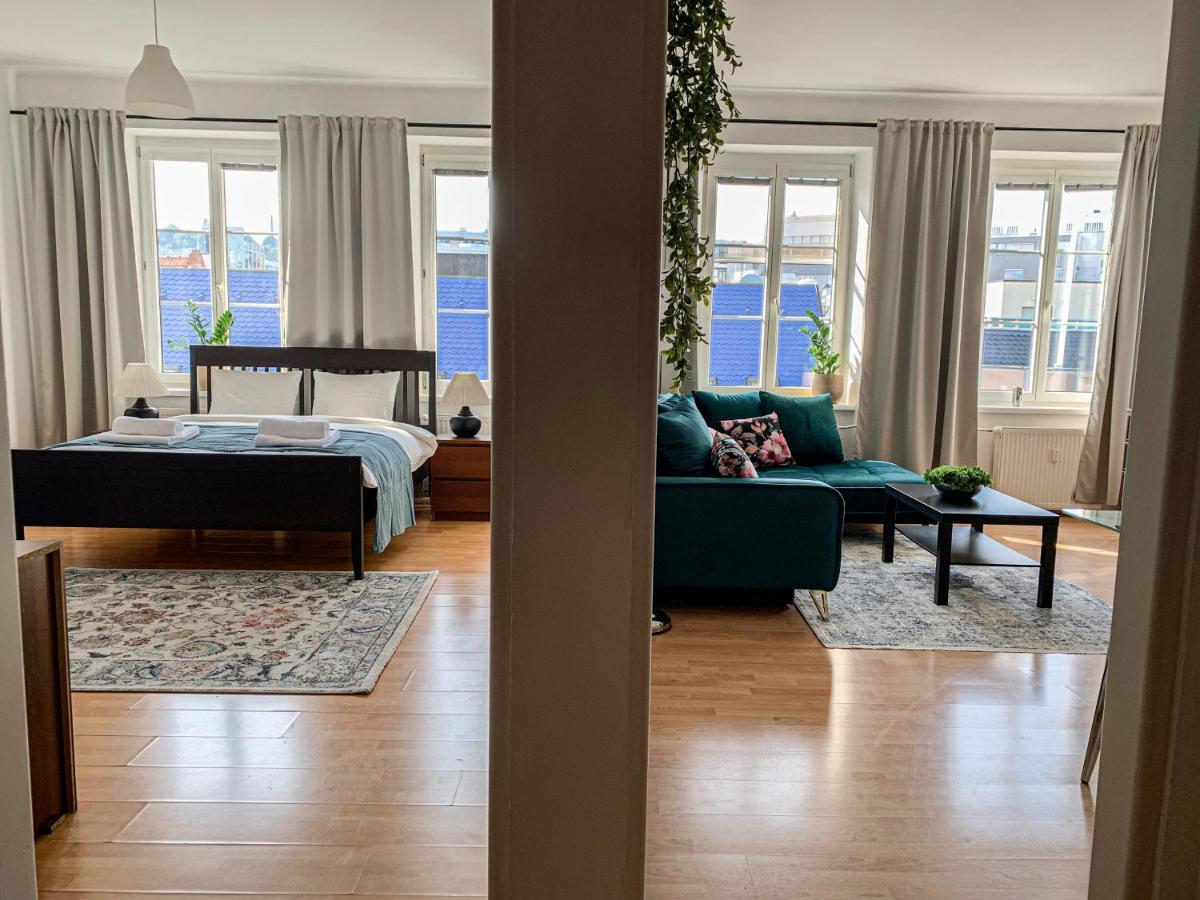 ברטיסלאבה Cozy Downtown City Living מראה חיצוני תמונה