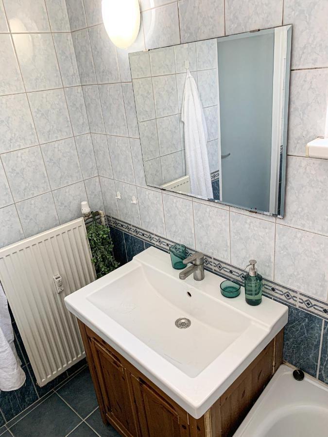 ברטיסלאבה Cozy Downtown City Living מראה חיצוני תמונה
